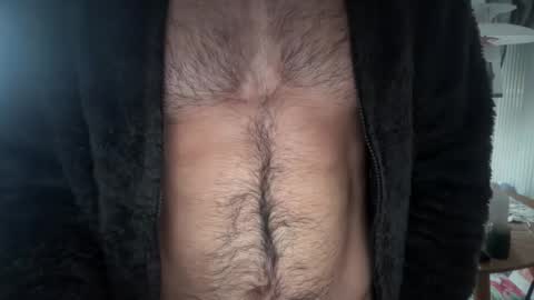 Snapshot of musclehair3 chatting on 01.02.25 musclehair3 online show from 01.02.25
