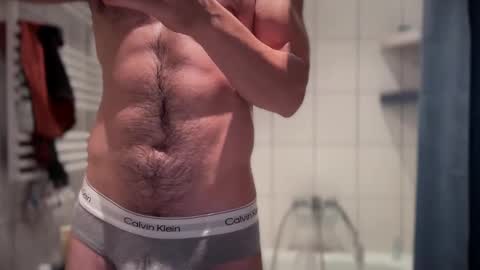 Snapshot of musclehair3 chatting on 02.02.25 musclehair3 online show from 02.02.25