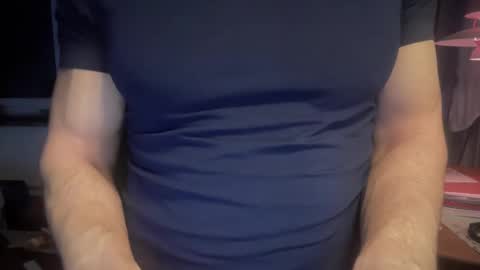 Snapshot of musclehair3 chatting on 02.11.25 musclehair3 online show from 02.11.25
