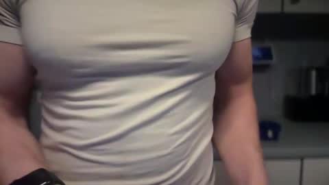 Snapshot of musclehair3 chatting on 02.20.25 musclehair3 online show from 02.20.25