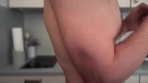 musclehair3 online show from 03.20.26