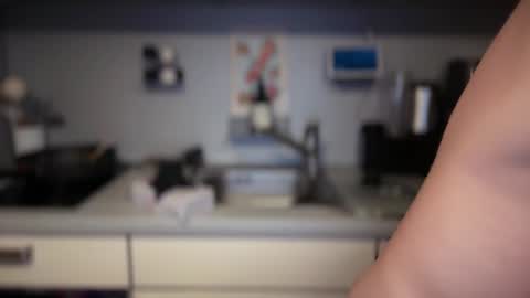 musclehair3 online show from 04.10.26