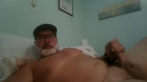 Snapshot of musclemeat41 chatting on 09.24.25 musclemeat41 online show from 09.24.25