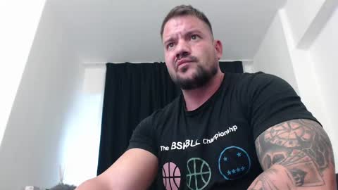 Snapshot of musclemonster31 chatting on 12.27.24 MuscleMonster31 online show from 12.27.24