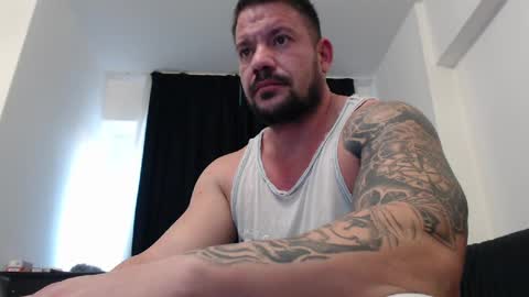 Snapshot of musclemonster31 chatting on 01.06.25 MuscleMonster31 online show from 01.06.25