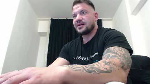 Snapshot of musclemonster31 chatting on 01.08.25 MuscleMonster31 online show from 01.08.25