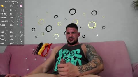 Snapshot of musclemonster31 chatting on 01.09.25 MuscleMonster31 online show from 01.09.25