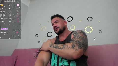 Snapshot of musclemonster31 chatting on 01.10.25 MuscleMonster31 online show from 01.10.25