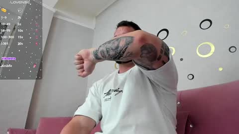 Snapshot of musclemonster31 chatting on 02.02.25 MuscleMonster31 online show from 02.02.25