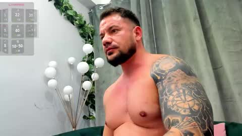 Snapshot of musclemonster31 chatting on 02.16.25 MuscleMonster31 online show from 02.16.25