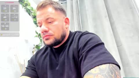 Snapshot of musclemonster31 chatting on 02.17.25 MuscleMonster31 online show from 02.17.25