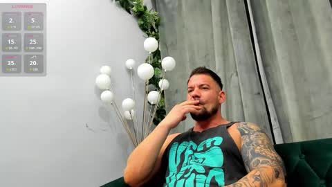 Snapshot of musclemonster31 chatting on 02.19.25 MuscleMonster31 online show from 02.19.25