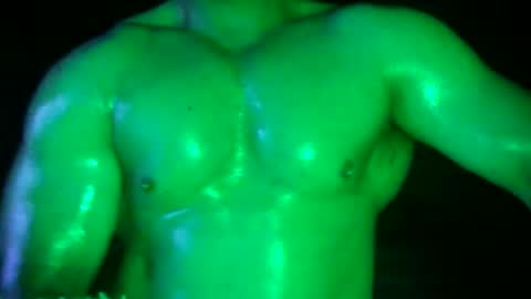 Hulk Muscles - NEW ACCOUNT online show from 04.15.26