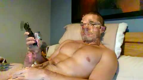 muscleshow00 online show from 12.19.25