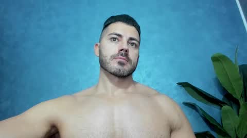 Snapshot of muscularmaster chatting on 12.02.24 muscularmaster onlyfans online show from 12.02.24