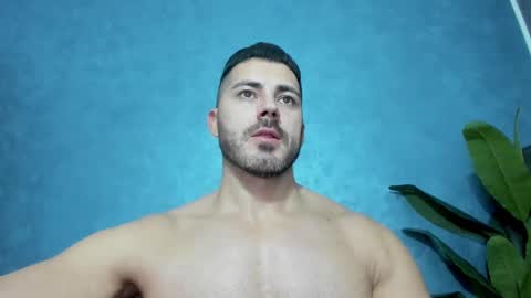 Snapshot of muscularmaster chatting on 12.02.24 muscularmaster onlyfans online show from 12.02.24