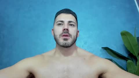 Snapshot of muscularmaster chatting on 12.04.24 muscularmaster onlyfans online show from 12.04.24