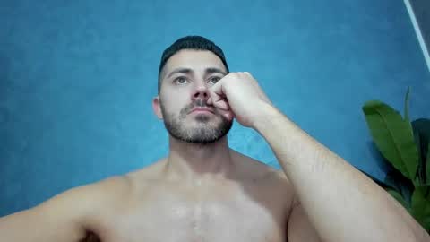 Snapshot of muscularmaster chatting on 12.04.24 muscularmaster onlyfans online show from 12.04.24
