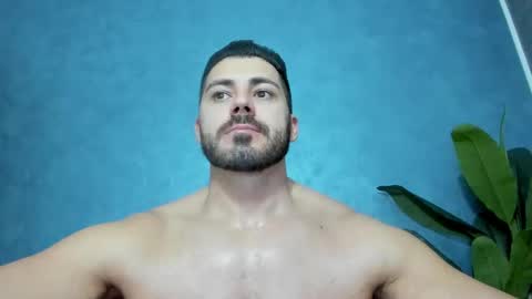 Snapshot of muscularmaster chatting on 12.08.24 muscularmaster onlyfans online show from 12.08.24