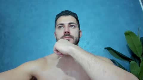 Snapshot of muscularmaster chatting on 12.10.24 muscularmaster onlyfans online show from 12.10.24