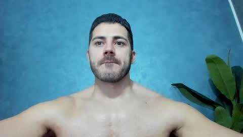 Snapshot of muscularmaster chatting on 12.13.24 muscularmaster onlyfans online show from 12.13.24