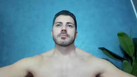 Snapshot of muscularmaster chatting on 12.14.24 muscularmaster onlyfans online show from 12.14.24