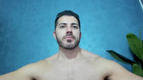 Snapshot of muscularmaster chatting on 12.17.24 muscularmaster onlyfans online show from 12.17.24