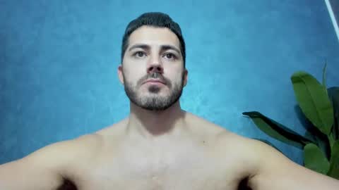 Snapshot of muscularmaster chatting on 12.17.24 muscularmaster onlyfans online show from 12.17.24