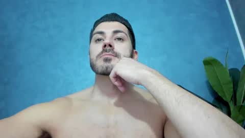 Snapshot of muscularmaster chatting on 12.18.24 muscularmaster onlyfans online show from 12.18.24