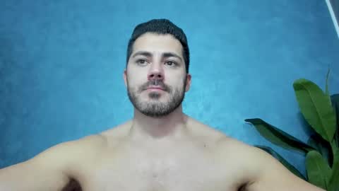 Snapshot of muscularmaster chatting on 12.19.24 muscularmaster onlyfans online show from 12.19.24