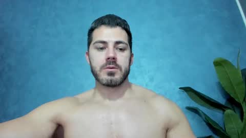 Snapshot of muscularmaster chatting on 12.24.24 muscularmaster onlyfans online show from 12.24.24
