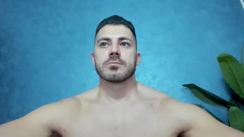 Snapshot of muscularmaster chatting on 12.26.24 muscularmaster onlyfans online show from 12.26.24