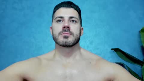 Snapshot of muscularmaster chatting on 01.02.25 muscularmaster onlyfans online show from 01.02.25