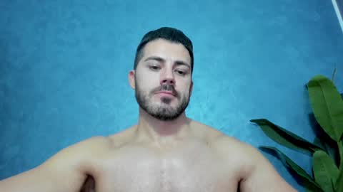 Snapshot of muscularmaster chatting on 01.07.25 muscularmaster onlyfans online show from 01.07.25