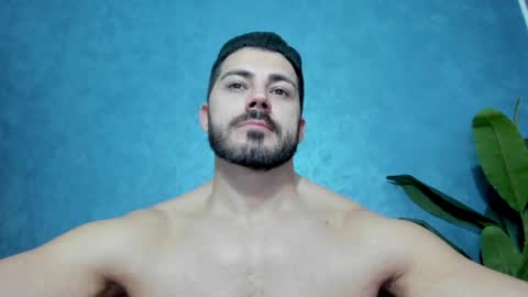 Snapshot of muscularmaster chatting on 01.09.25 muscularmaster onlyfans online show from 01.09.25