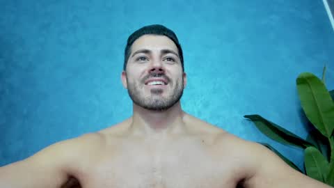 Snapshot of muscularmaster chatting on 01.13.25 muscularmaster onlyfans online show from 01.13.25