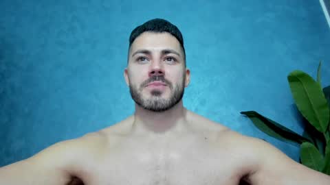 Snapshot of muscularmaster chatting on 01.18.25 muscularmaster onlyfans online show from 01.18.25
