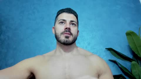 Snapshot of muscularmaster chatting on 01.25.25 muscularmaster onlyfans online show from 01.25.25