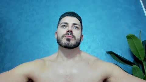 Snapshot of muscularmaster chatting on 01.26.25 muscularmaster onlyfans online show from 01.26.25