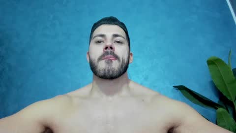 Snapshot of muscularmaster chatting on 01.27.25 muscularmaster onlyfans online show from 01.27.25
