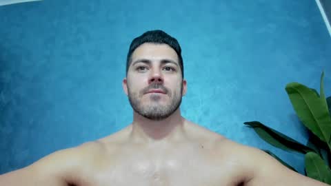 Snapshot of muscularmaster chatting on 01.28.25 muscularmaster onlyfans online show from 01.28.25