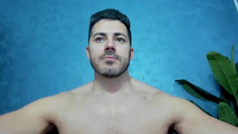 Snapshot of muscularmaster chatting on 01.29.25 muscularmaster onlyfans online show from 01.29.25
