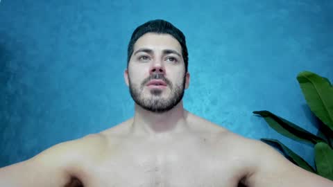 Snapshot of muscularmaster chatting on 02.08.25 muscularmaster onlyfans online show from 02.08.25