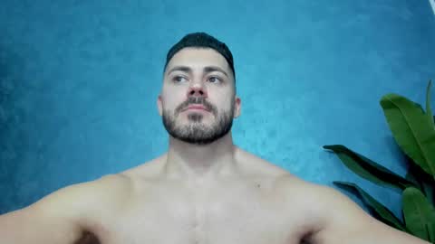 Snapshot of muscularmaster chatting on 02.11.25 muscularmaster onlyfans online show from 02.11.25