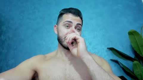 Snapshot of muscularmaster chatting on 02.17.25 muscularmaster onlyfans online show from 02.17.25