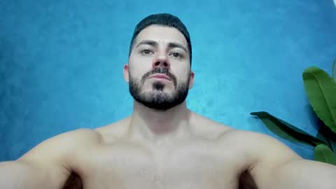 Snapshot of muscularmaster chatting on 02.18.25 muscularmaster onlyfans online show from 02.18.25