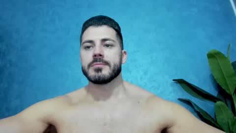 Snapshot of muscularmaster chatting on 02.18.25 muscularmaster onlyfans online show from 02.18.25
