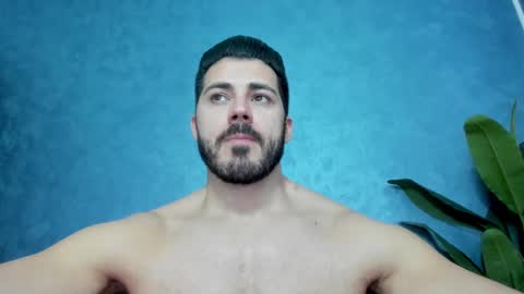 Snapshot of muscularmaster chatting on 03.02.25 muscularmaster onlyfans online show from 03.02.25
