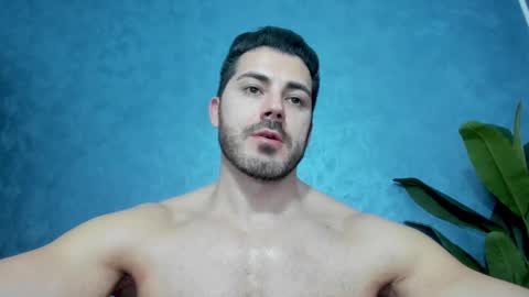 Snapshot of muscularmaster chatting on 03.04.25 muscularmaster onlyfans online show from 03.04.25