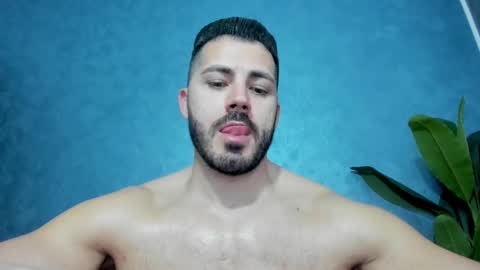 Snapshot of muscularmaster chatting on 03.09.25 muscularmaster onlyfans online show from 03.09.25
